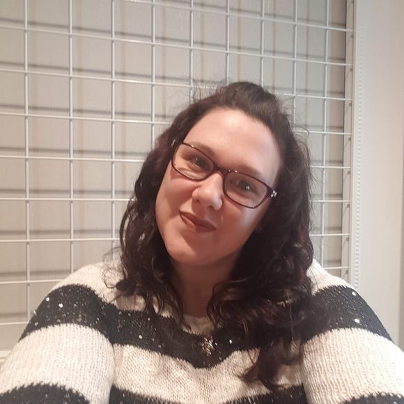 Meet your Posher, Melissa - Picture 1 of 1